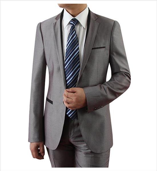 西服定制合身的重要性以及款式選擇